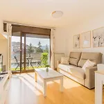 Penthouse Pyrinees , Terrace , Parking & Storage Apartment Sabinanigo