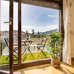 Penthouse Pyrinees , Terrace , Parking & Storage *