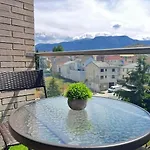 Penthouse Pyrinees , Terrace , Parking & Storage * Sabinanigo