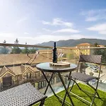 Penthouse Pyrinees , Terrace , Parking & Storage