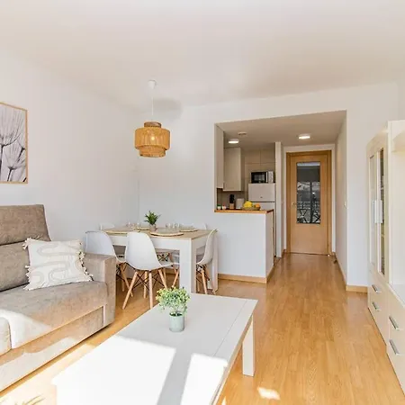 Penthouse Pyrinees , Terrace , Parking & Storage Daire