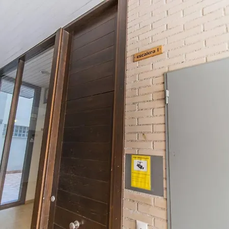 Penthouse Pyrinees , Terrace , Parking & Storage Sabiñánigo