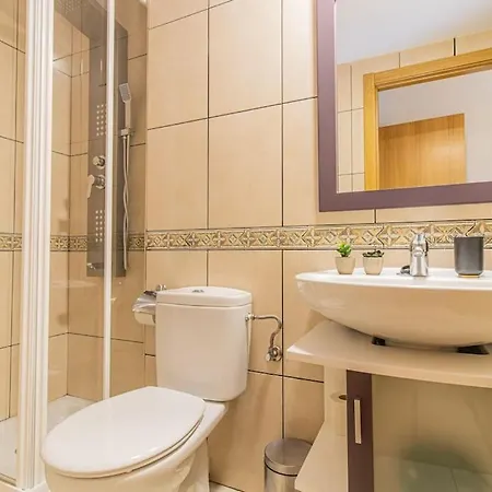 Penthouse Pyrinees , Terrace , Parking & Storage *