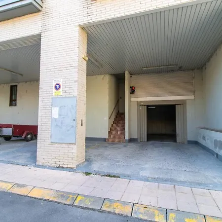 Penthouse Pyrinees , Terrace , Parking & Storage Apartment Sabinanigo