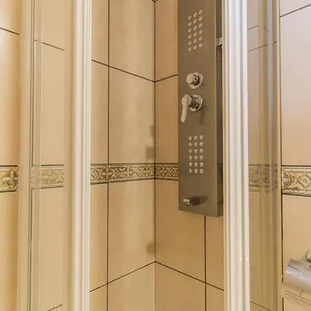 Penthouse Pyrinees , Terrace , Parking & Storage