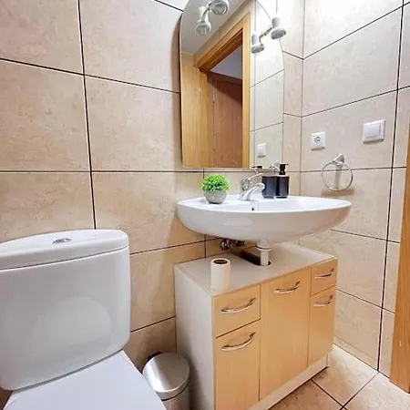 Daire Penthouse Pyrinees , Terrace , Parking & Storage