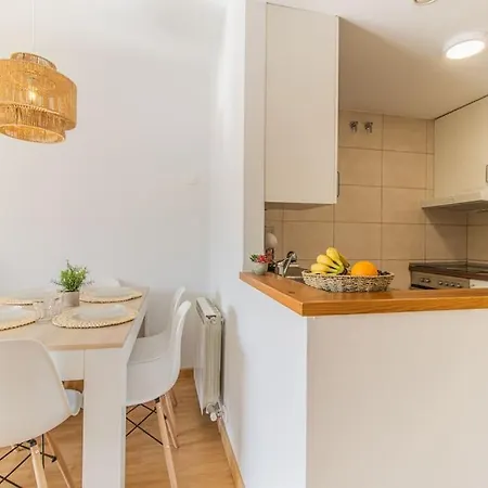 Apartment Penthouse Pyrinees , Terrace , Parking & Storage