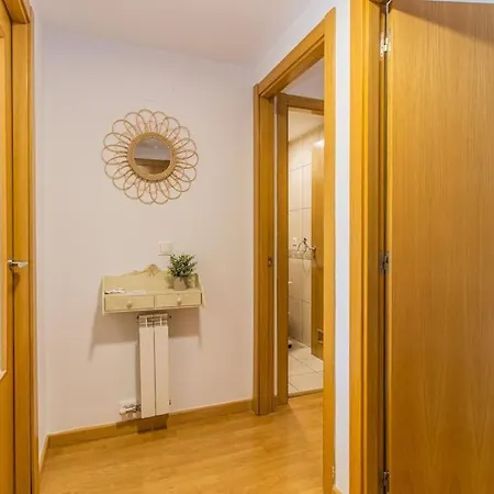 Daire Penthouse Pyrinees , Terrace , Parking & Storage *