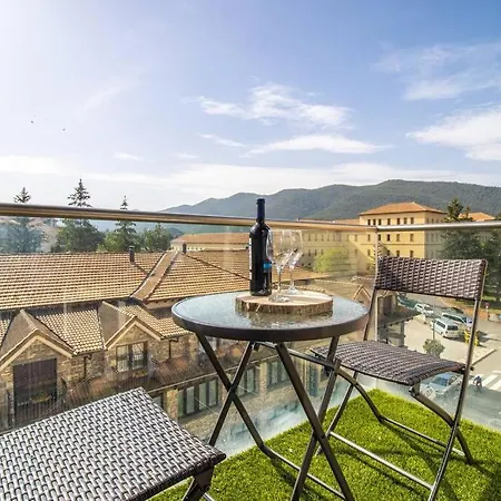 Penthouse Pyrinees , Terrace , Parking & Storage